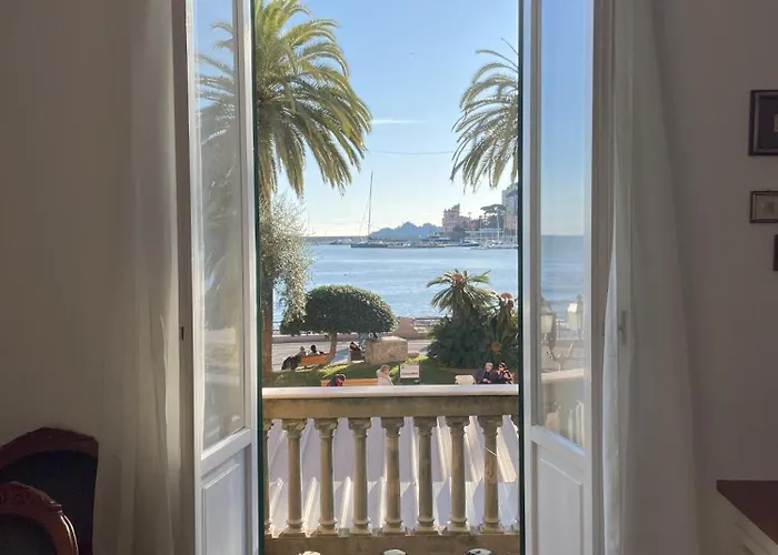 Welcome Riviera, Casa Luigina Apartment, 90 Sqm, Sea View, 2 Bedroom, 1 Bathroom, Free Wifi, And, Depending On Availability, A Private Garage 800 Meters Away At 20,00 Euro Per Night דירה ראפאלו